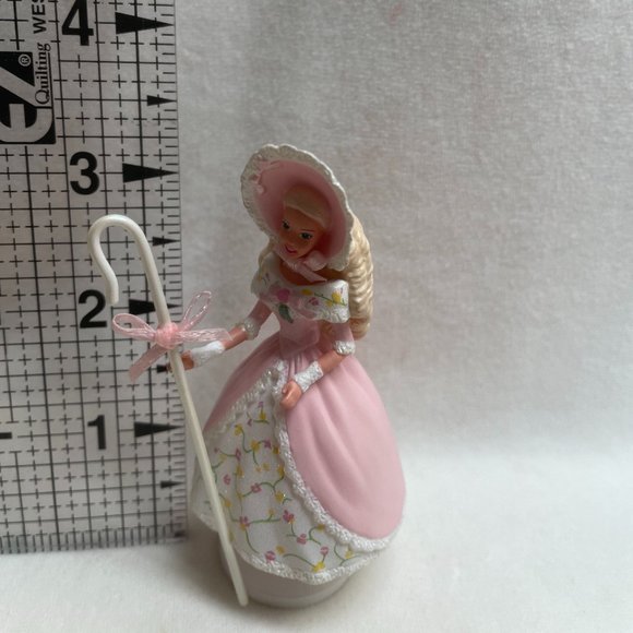 Barbie Hallmark Ornaments - Set of 3. - Picture 14 of 14